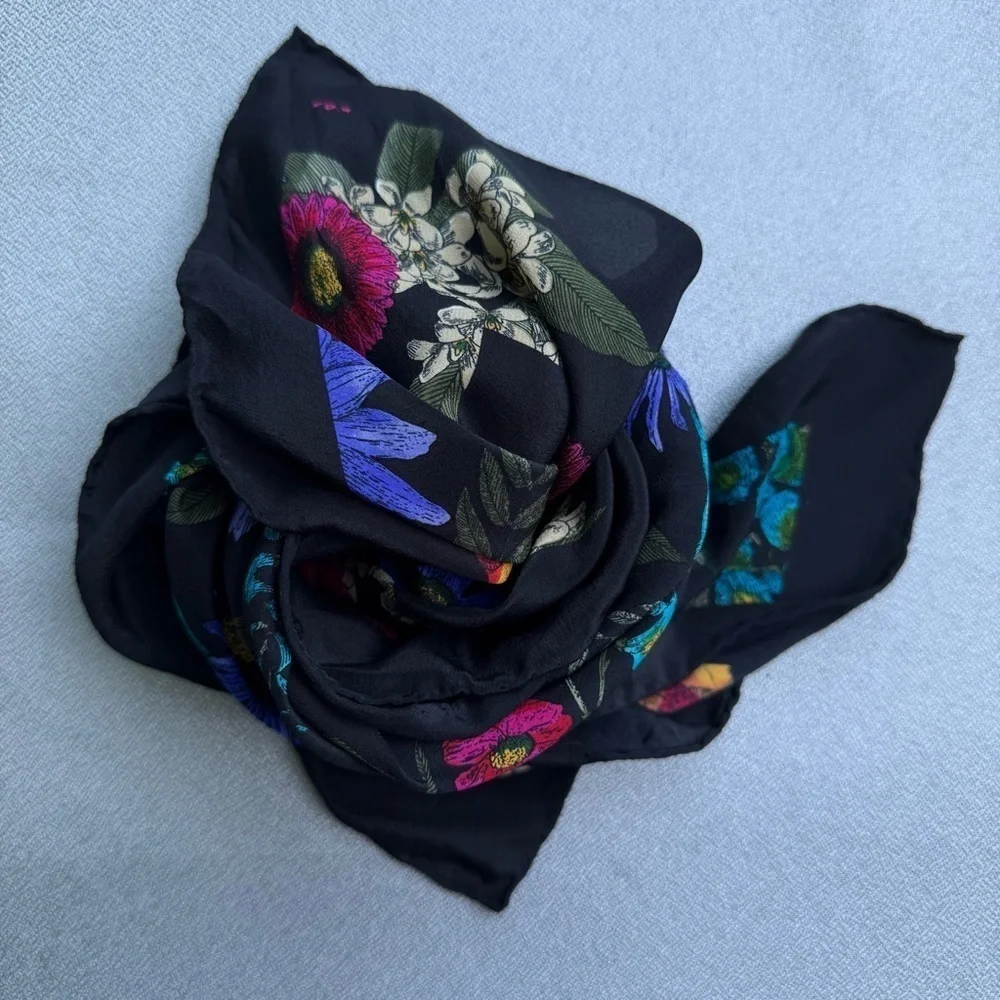 Unbranded Black Multicolor Floral Wildflowers Square Polyester Scarf 30 x 30”